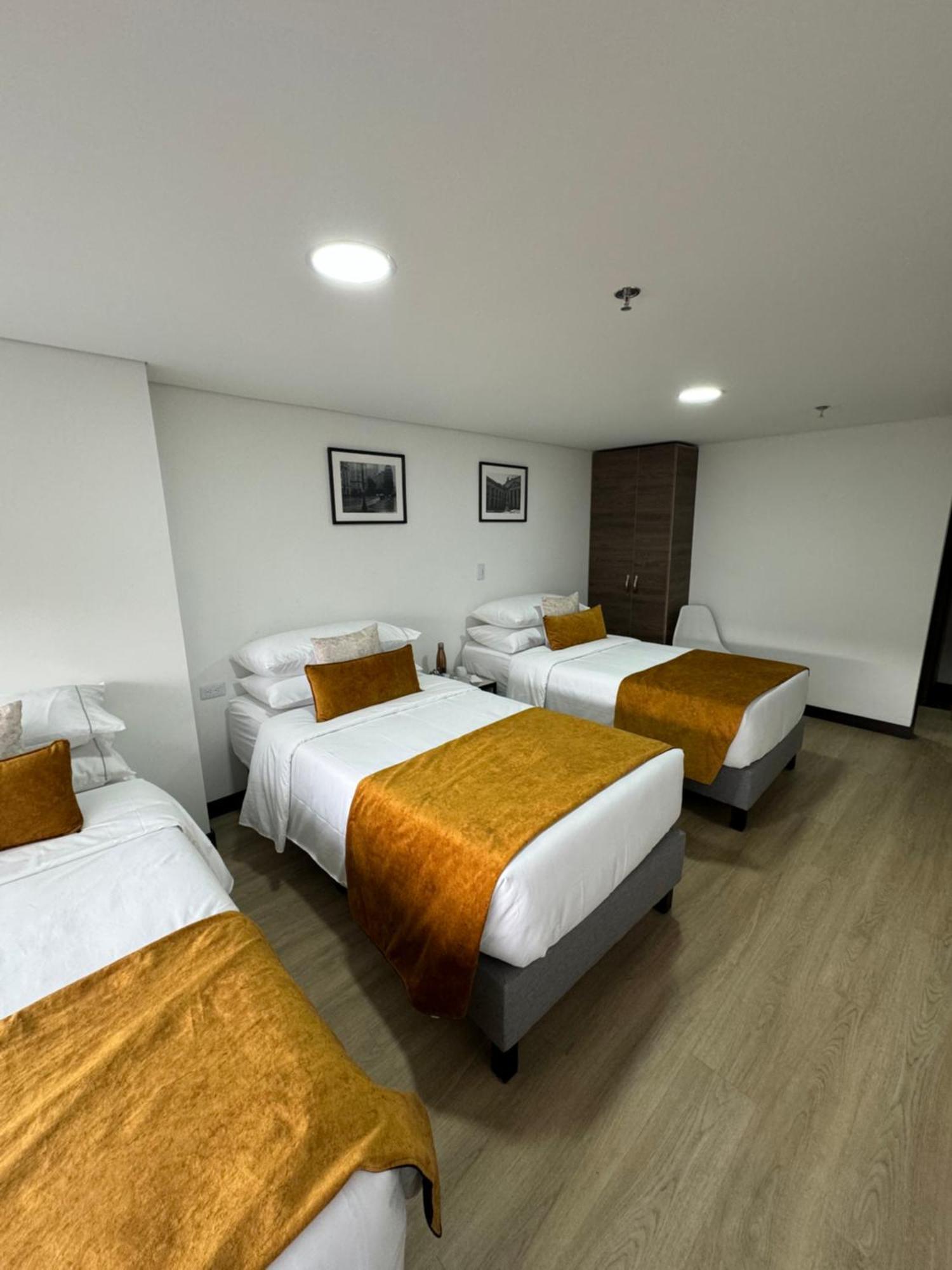 Hotel Wlh Gold Bogotá Esterno foto