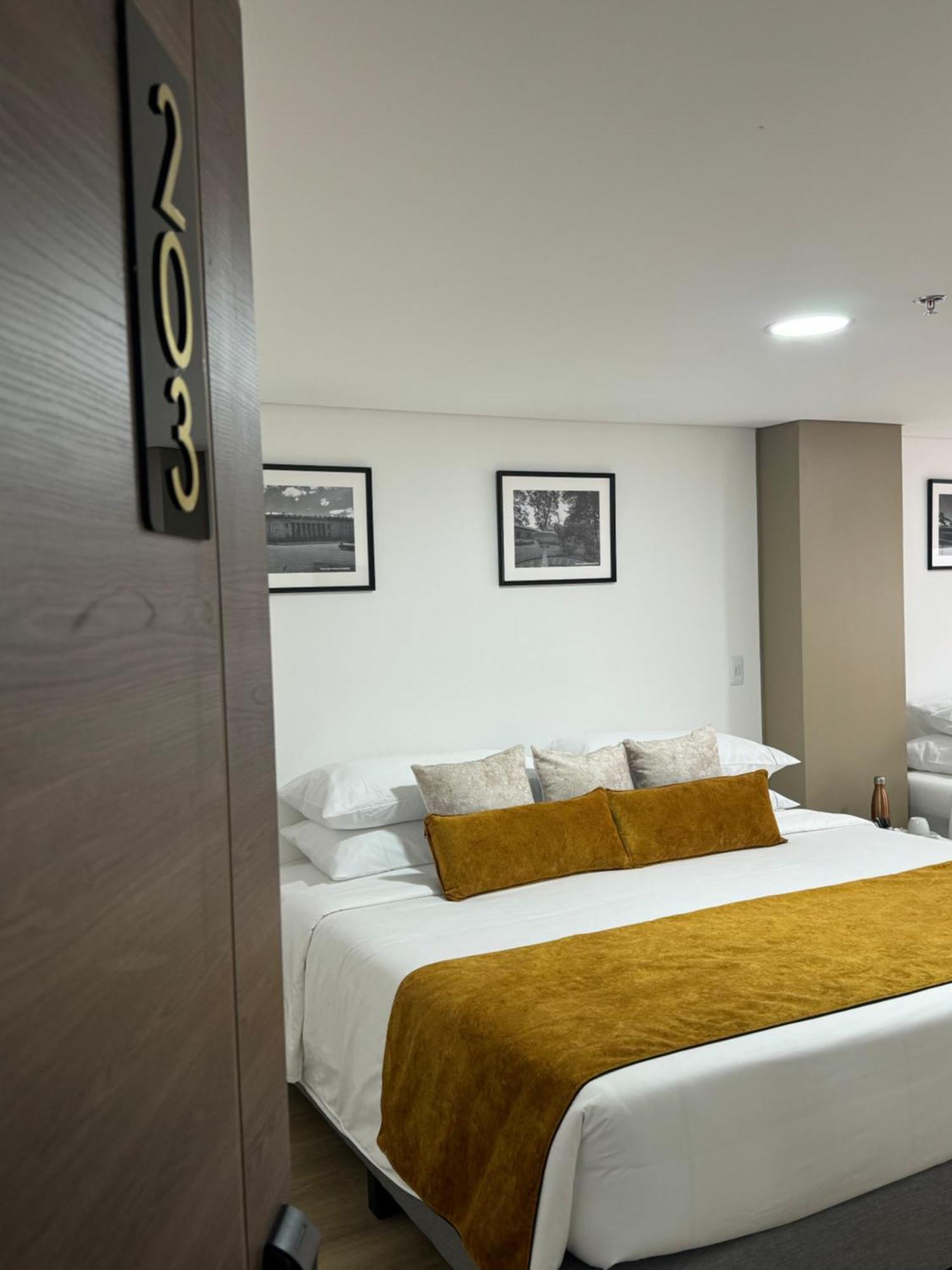 Hotel Wlh Gold Bogotá Esterno foto