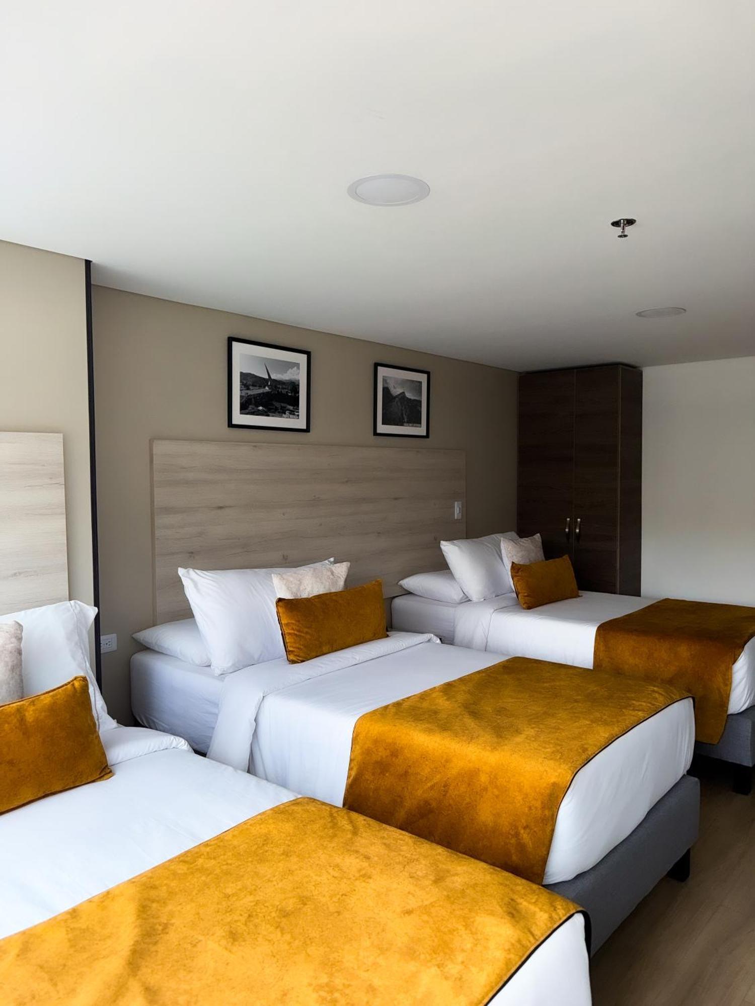 Hotel Wlh Gold Bogotá Esterno foto