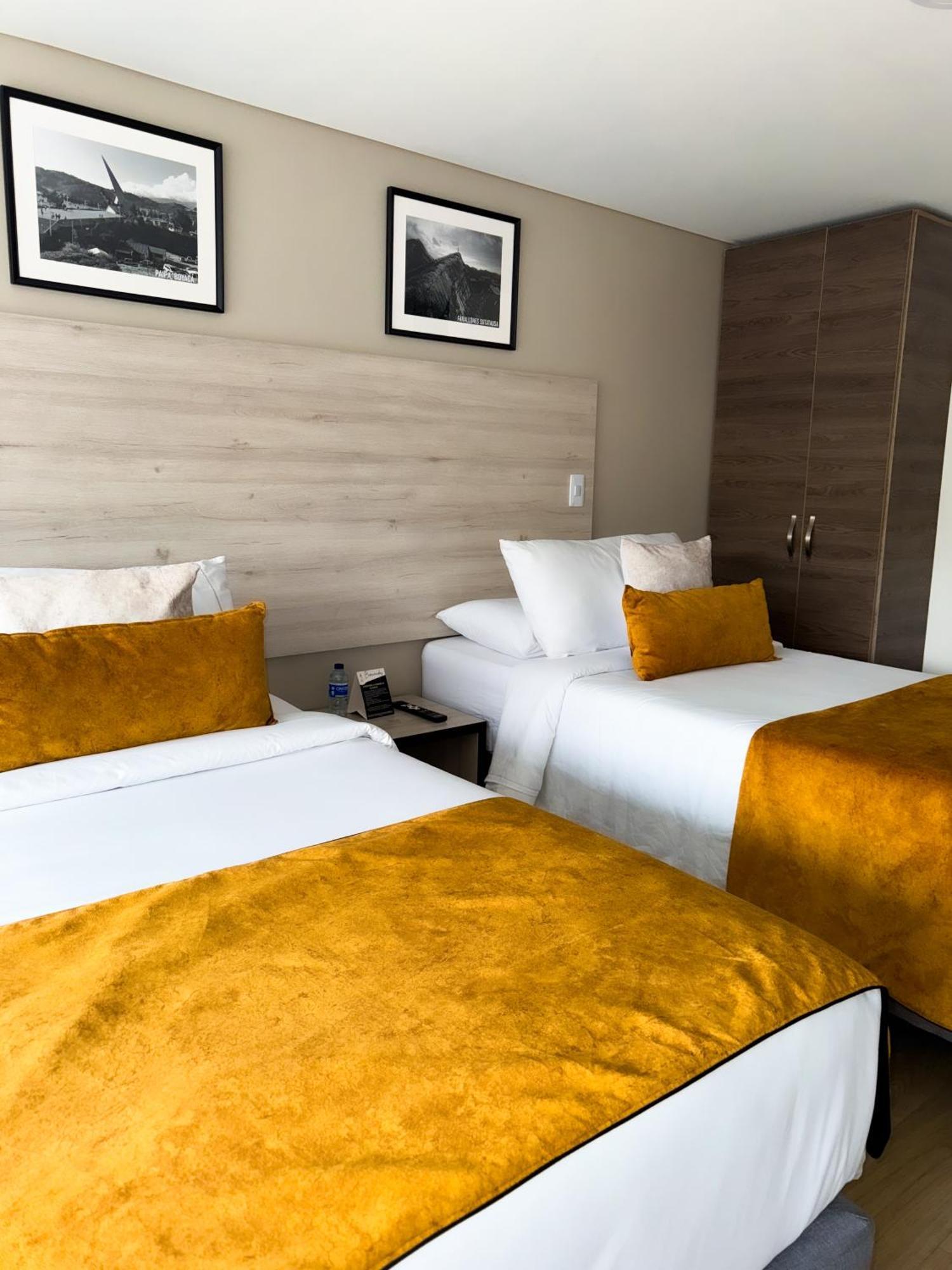Hotel Wlh Gold Bogotá Esterno foto